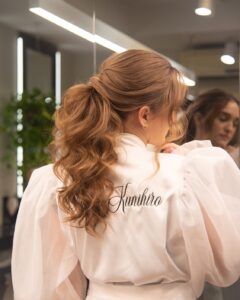 Penteado Realizado pela Noemi Kunihiro | Tica Cabelos Salão de Cabeleireiro em Campinas