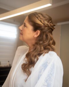 Penteado realizado pela profissional Noemi Kunihiro | Tica Cabelos Salão de Cabeleireiros em Campinas